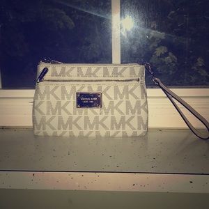 Michael Kors Wristlet